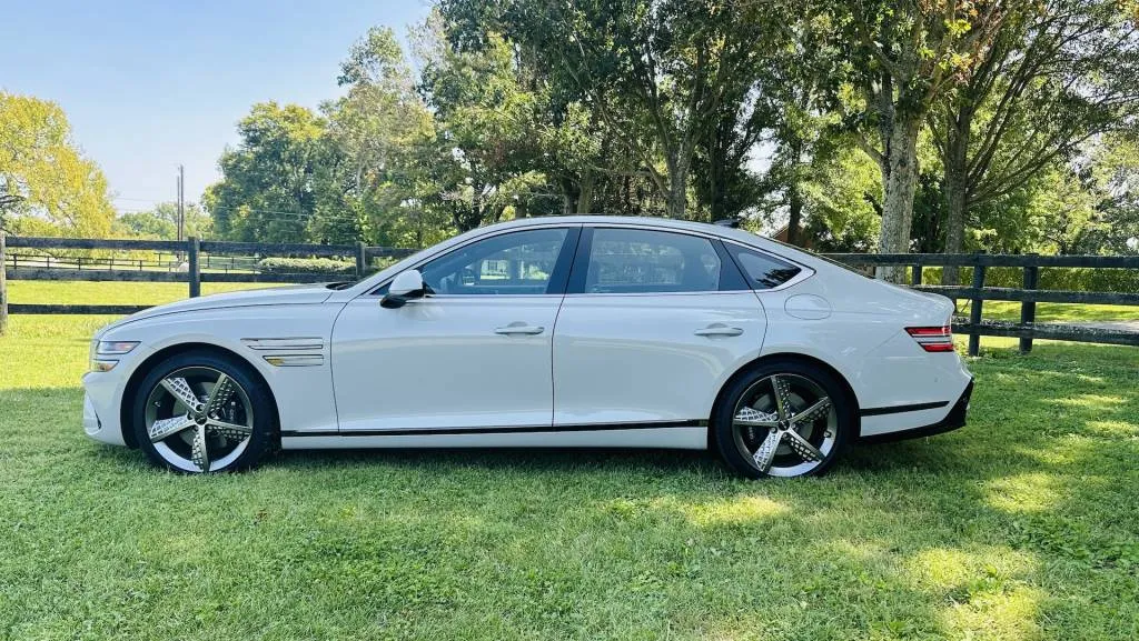 2025 Genesis G80, Emme Hall-Foto 2025 Genesis G80, Emme Hall-Foto