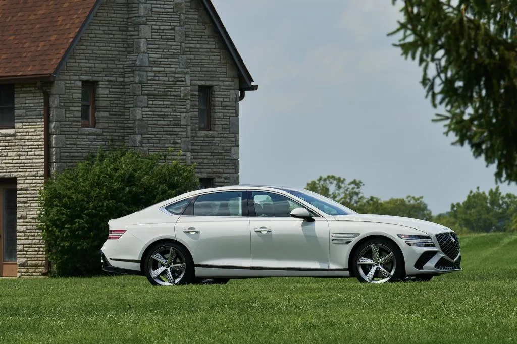 2025 Genesis G80 2025 Genesis G80