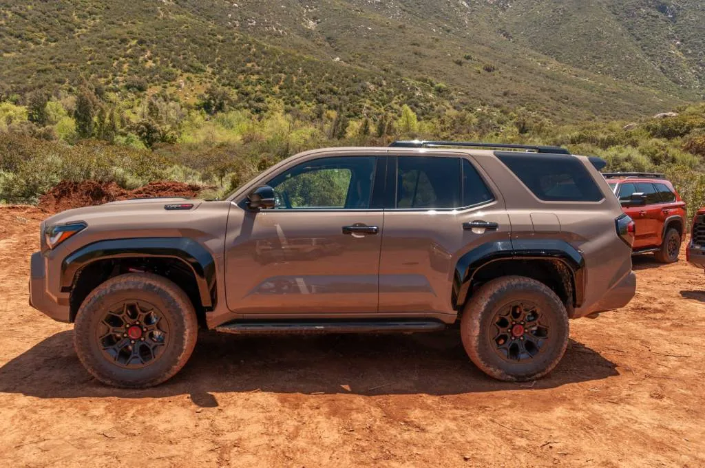 Enthüllung des Toyota 4Runner 2025 Enthüllung des Toyota 4Runner 2025