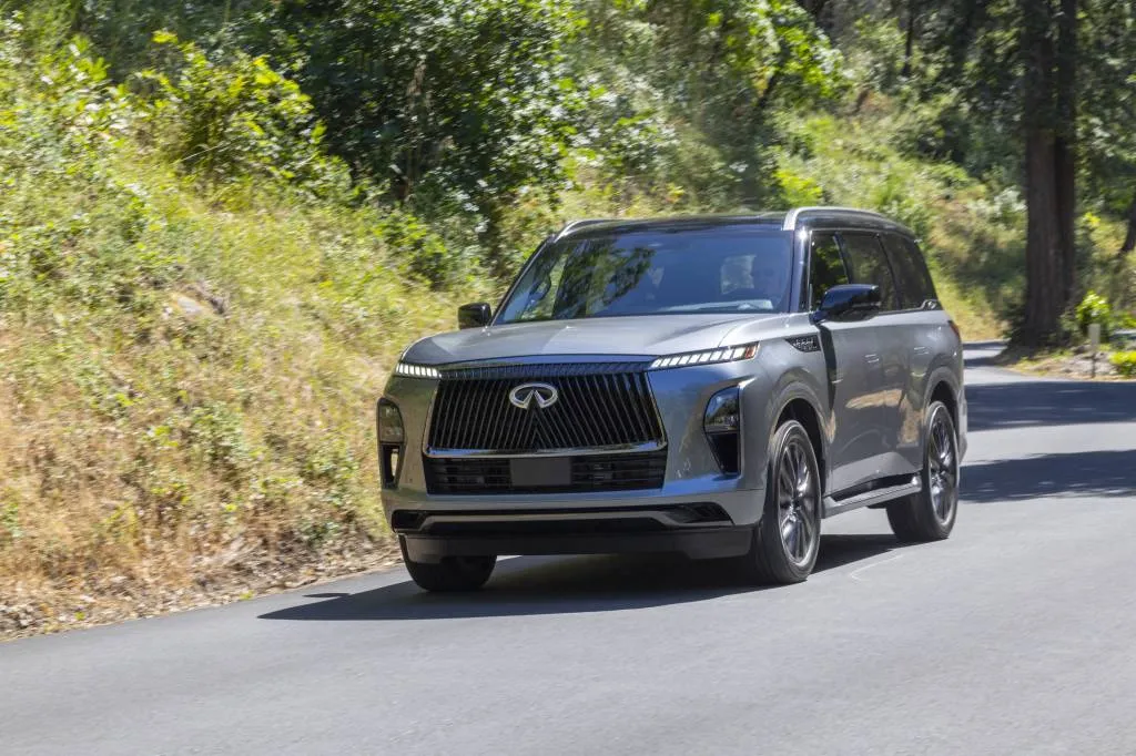 2025 Infiniti QX80 erste Fahrt, Napa Valley, Juni 2024 2025 Infiniti QX80 erste Fahrt, Napa Valley, Juni 2024