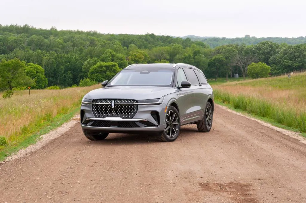 2024 Lincoln Nautilus Hybrid 2024 Lincoln Nautilus Hybrid