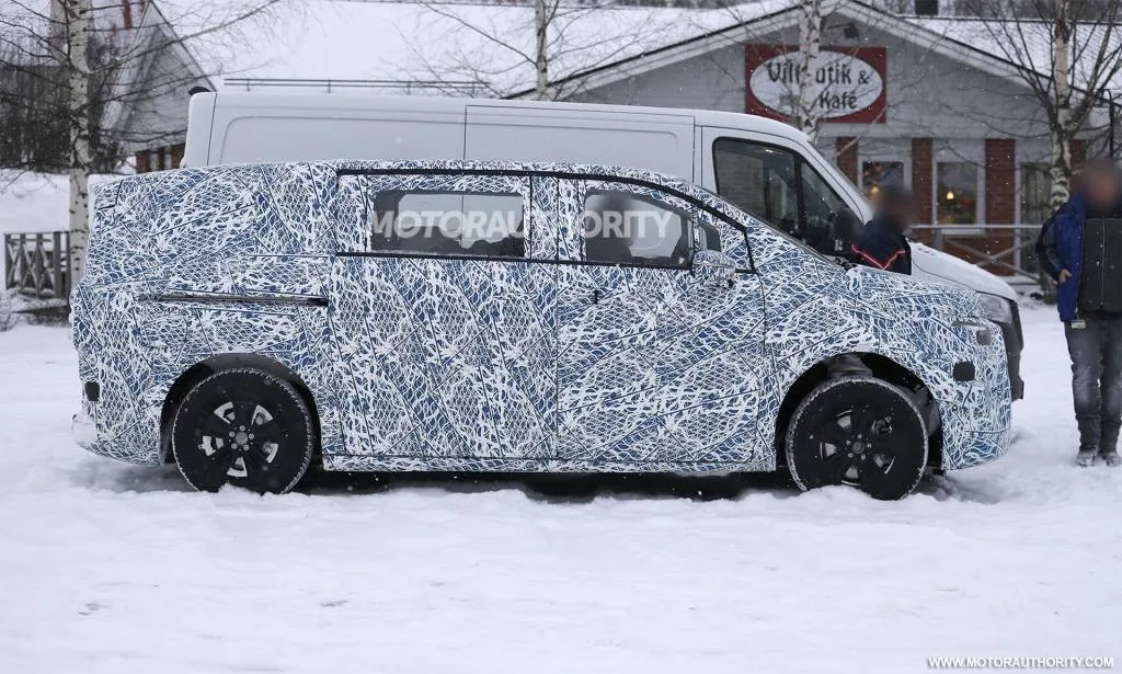 Erlkönigbilder der Mercedes-Benz V-Klasse EV aus dem Jahr 2027 – Foto über Baldauf Erlkönigbilder der Mercedes-Benz V-Klasse EV aus dem Jahr 2027 – Foto über Baldauf