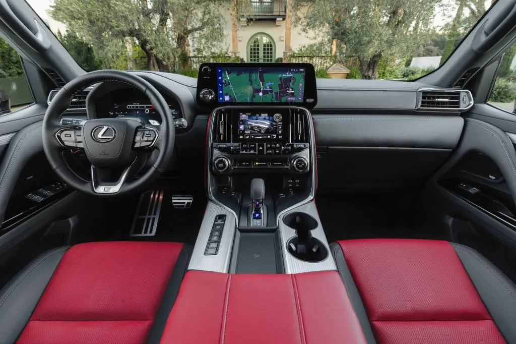 2025 Lexus LX 700 F Sport 2025 Lexus LX 700 F Sport