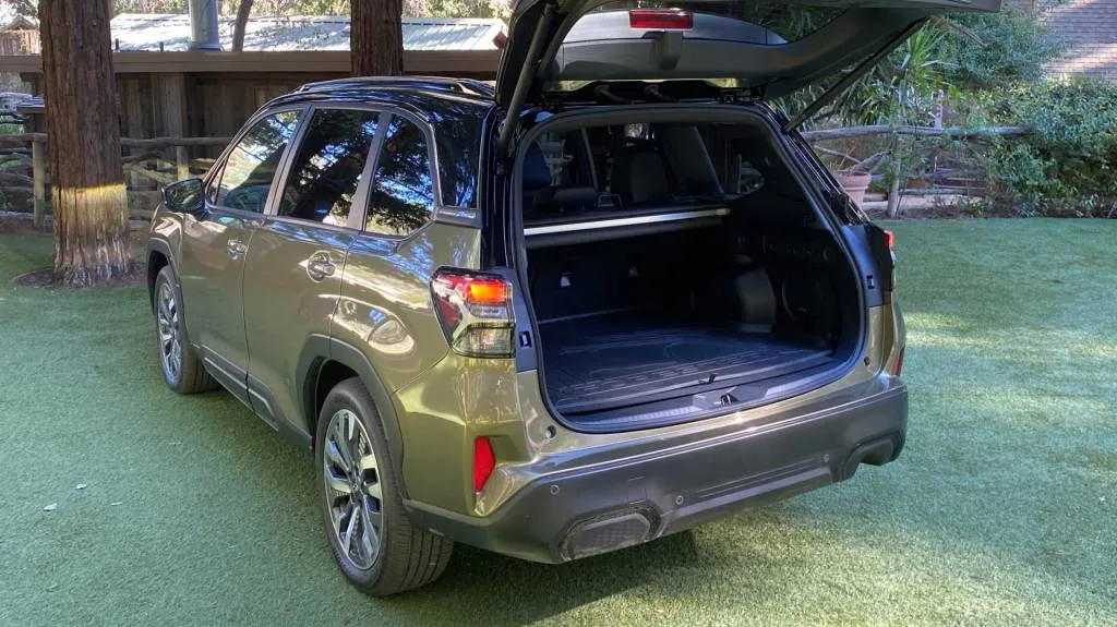 2025 Subaru Forester Hybrid 2025 Subaru Forester Hybrid
