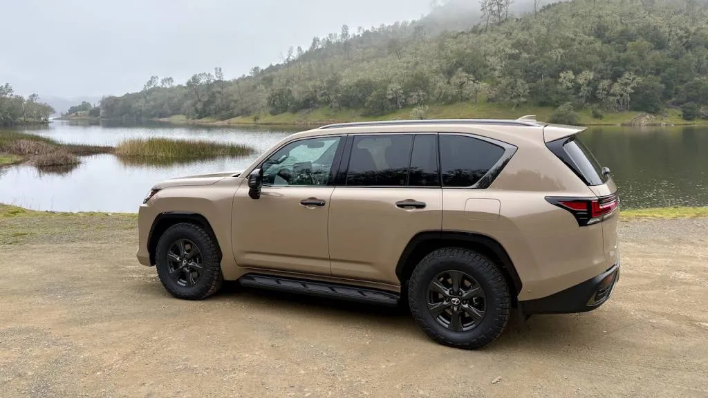 2025 Lexus LX 700 Übertrail 2025 Lexus LX 700 Übertrail