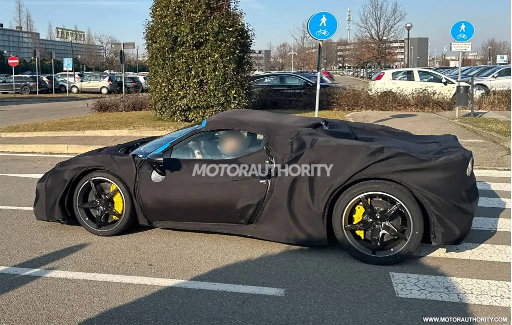 2026 Ferrari 296 Versionsspezifische Spionageschüsse - Foto über Baldauf 2026 Ferrari 296 Versionsspezifische Spionageschüsse - Foto über Baldauf