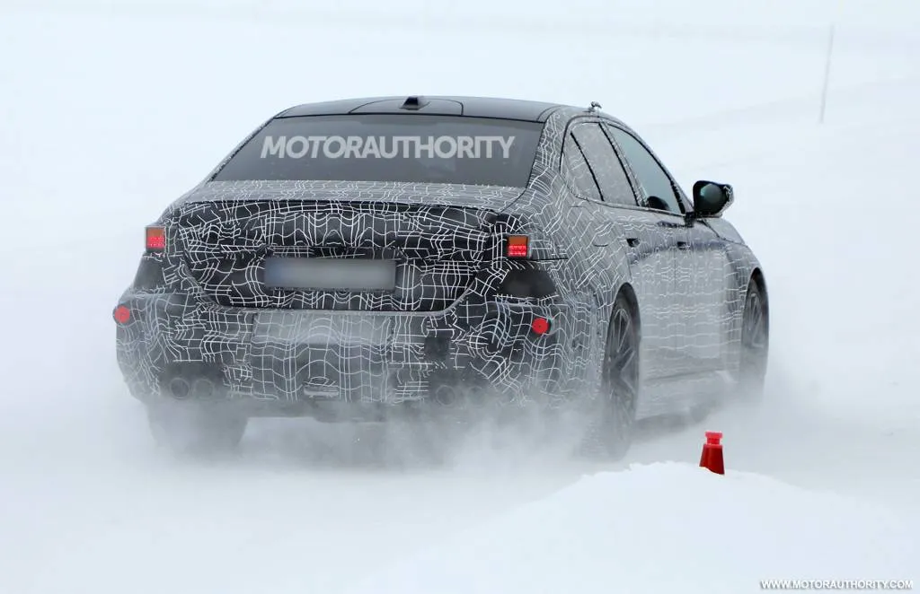 2027 BMW M5 Facelift Spy Shots - Foto über Baldauf 2027 BMW M5 Facelift Spy Shots - Foto über Baldauf