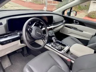 2024 Kia ​​Carnival Roadtrip