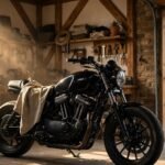 Motorradversicherung Saisonkennzeichen sinnvoll 2026 – Motorrad in der Garage im Herbst